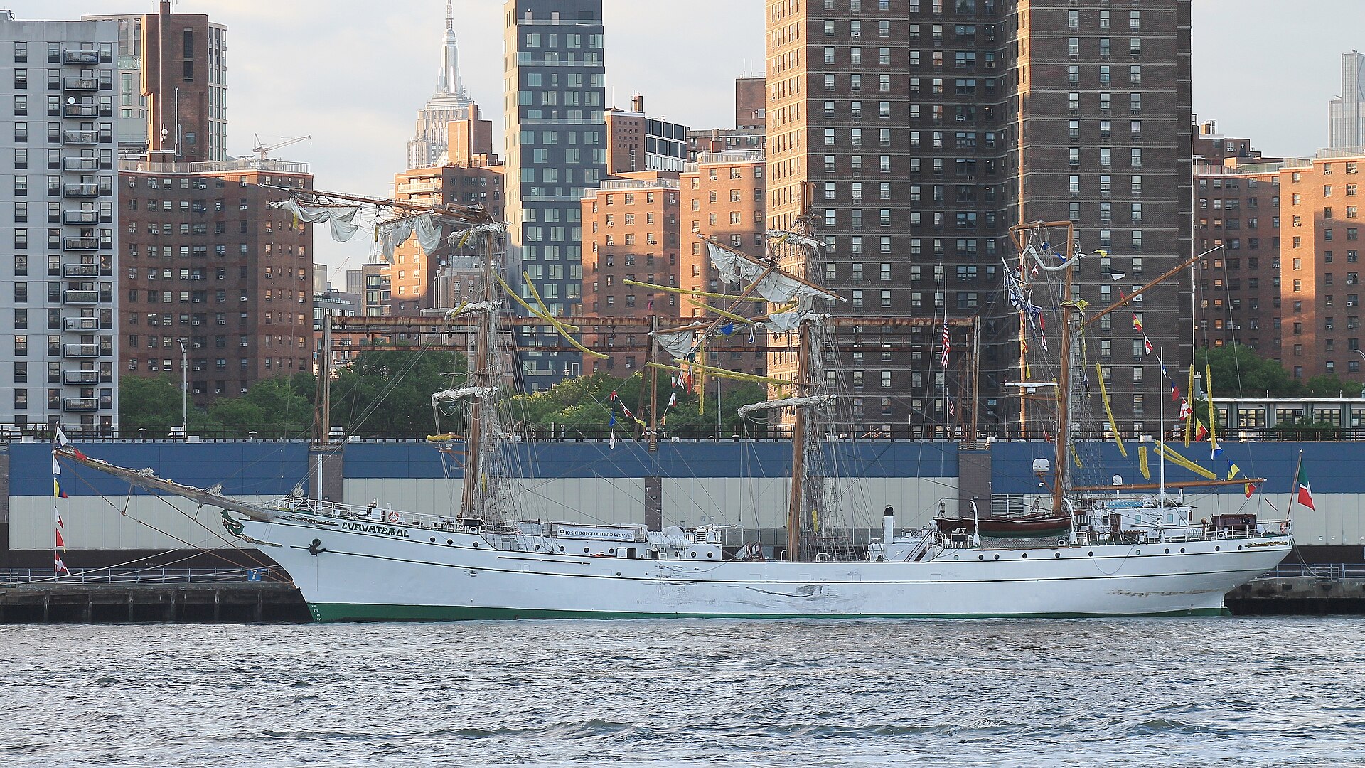 Ship Collides With Brooklyn Bridge: What Went Wrong on Mexico’s Cuauhtémoc